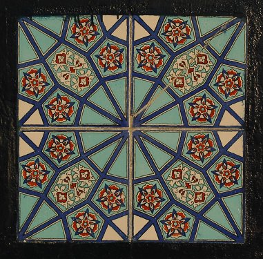 Typische Wandfliessen in Kalkan.